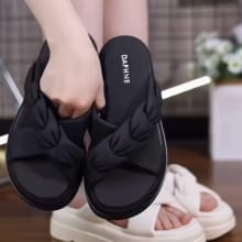 Sandal Wanita Pasir Lembut Anti Selip – Gaya Korea