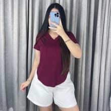 Kaos V-neck Bordir Neva untuk Wanita