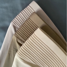 Bergo Olahraga: Hijab Instan Berwarna Sporty