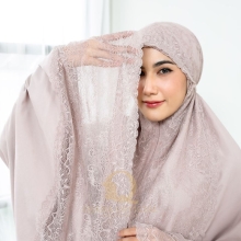 Mukena Dewasa Renda Brukat Salwa – Nyaman dan Mewah 2in1