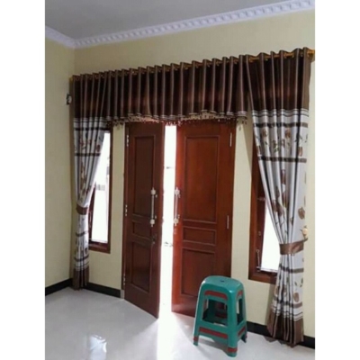 Tirai Gantung Minimalis