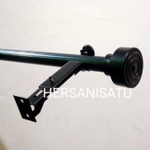 Tirai Minimalis Warna Hitam Dof