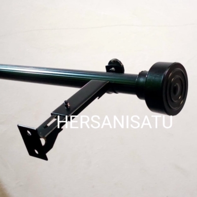 Tirai Minimalis Warna Hitam Dof