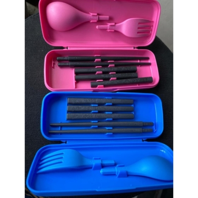 Set Peralatan Makan Tupperware “Serba Ada”