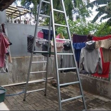 Tangga Lipat Aluminium Serbaguna