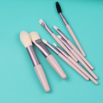Set Kuas Makeup 8 in 1 – Praktis dan Premium